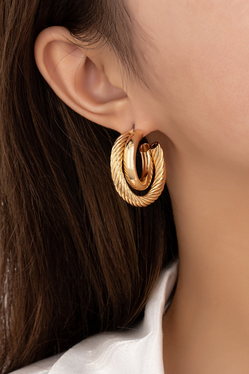 2 Layer Intertwined Hollow Hoop Earring