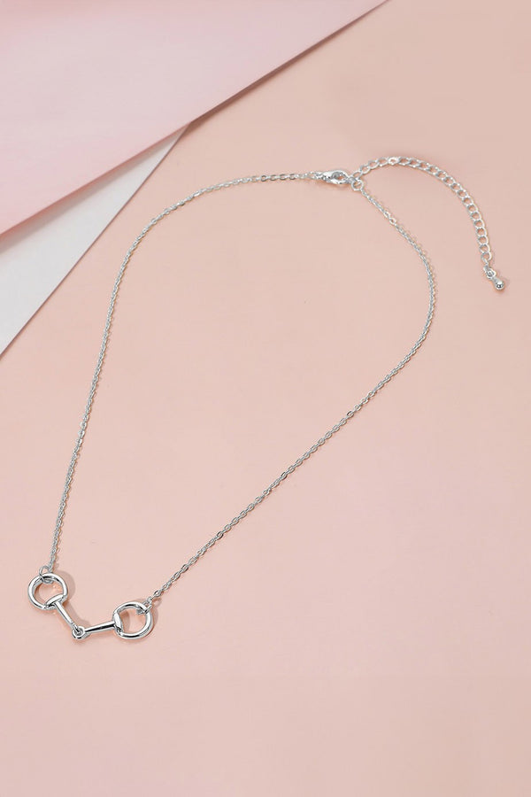 Metal Horsbit Silver Pendant Necklace