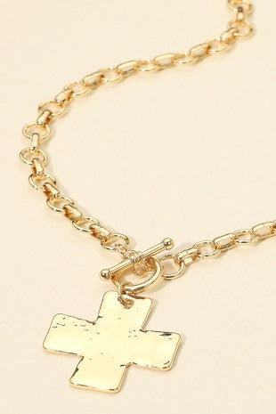 Hammered Gold Metal Cross Chunky Chain Toggle Necklace