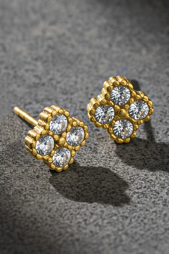 PINK FRIDAY Non Tarnish Brass Four-petal Clover Stud