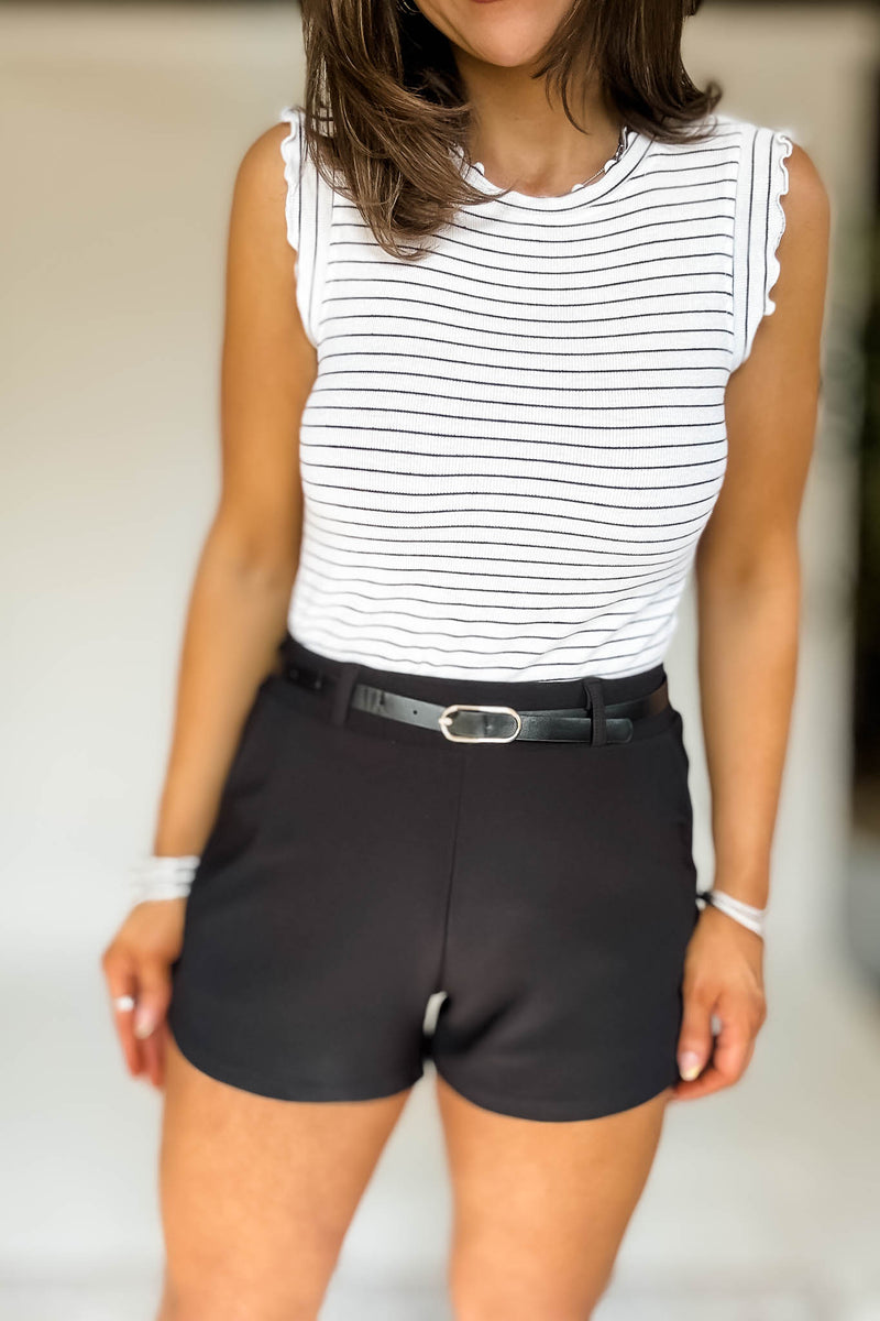 Scuba Pocket Black Shorts With Belt