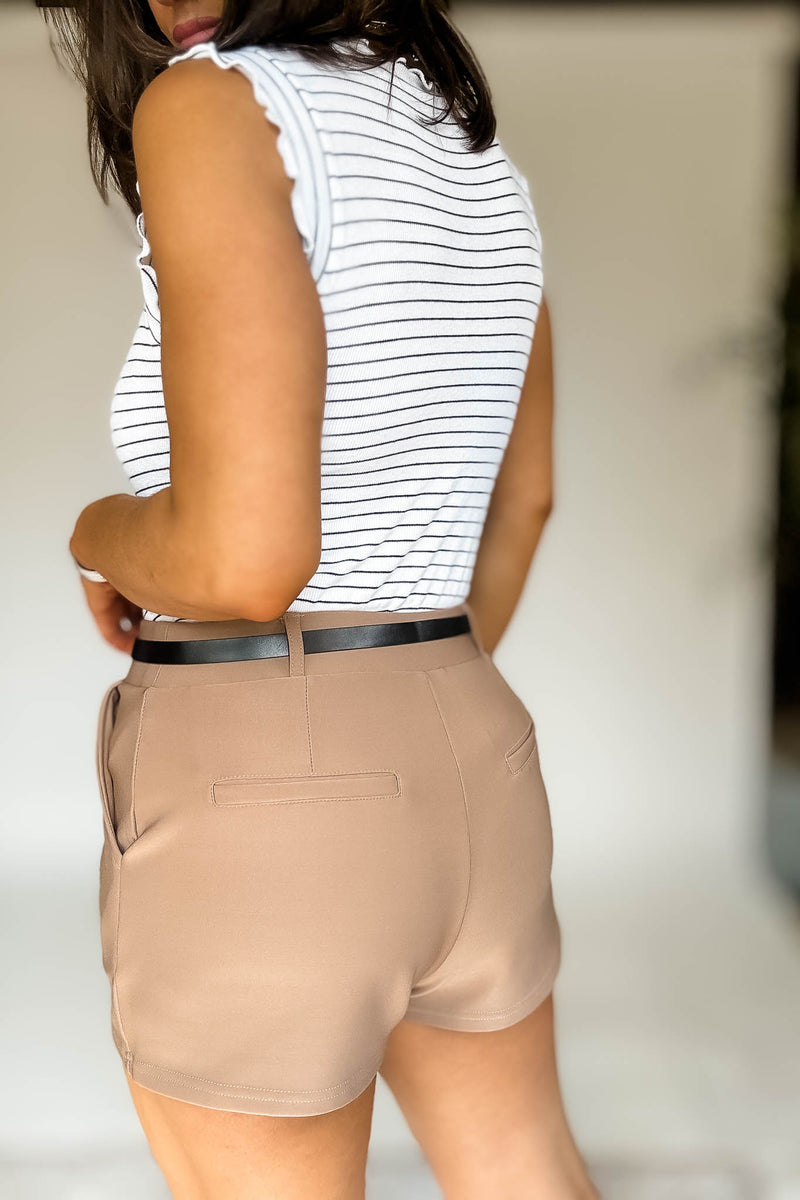 Scuba Pocket Taupe Shorts With Belt