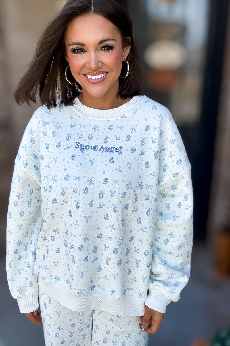Le Lis Super Soft Snow Angel Sweatshirt