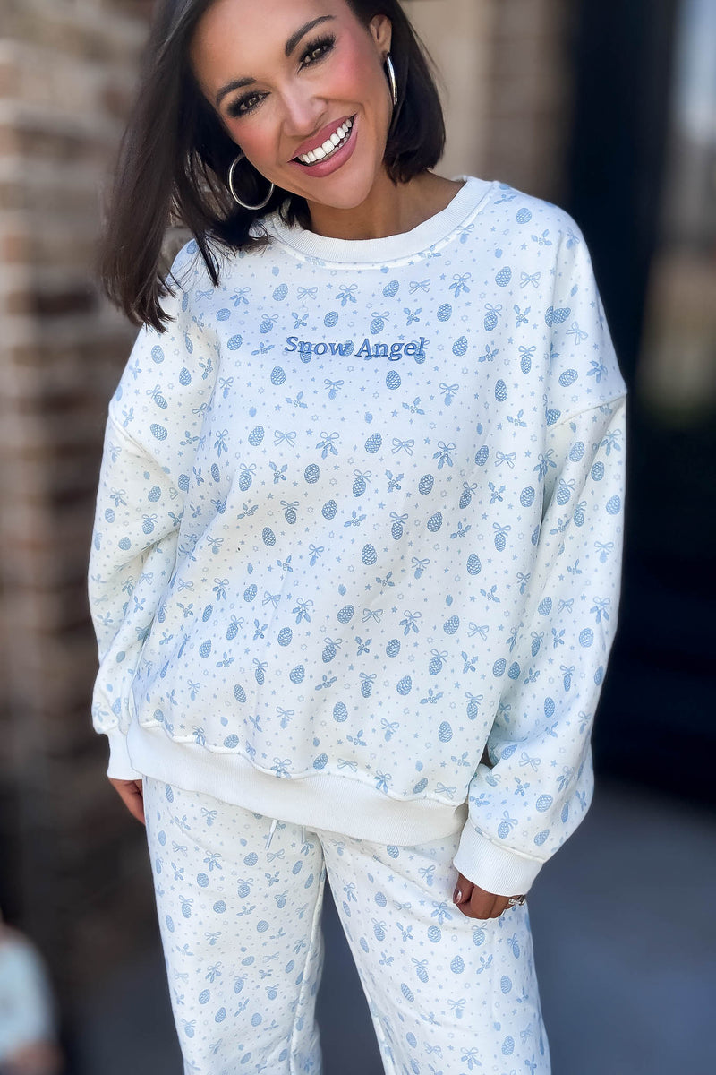 Le Lis Super Soft Snow Angel Sweatshirt