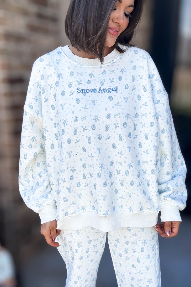 Le Lis Super Soft Snow Angel Sweatshirt