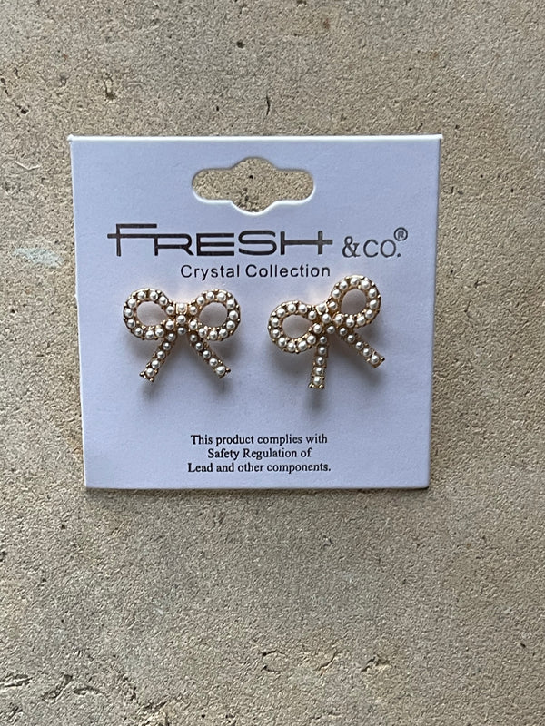 Bow Pearl Earrings