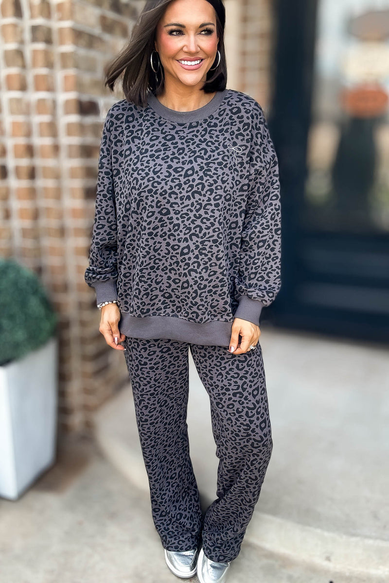 Le Lis Leopard And Bow Crew Neck Washed Sweatshirt
