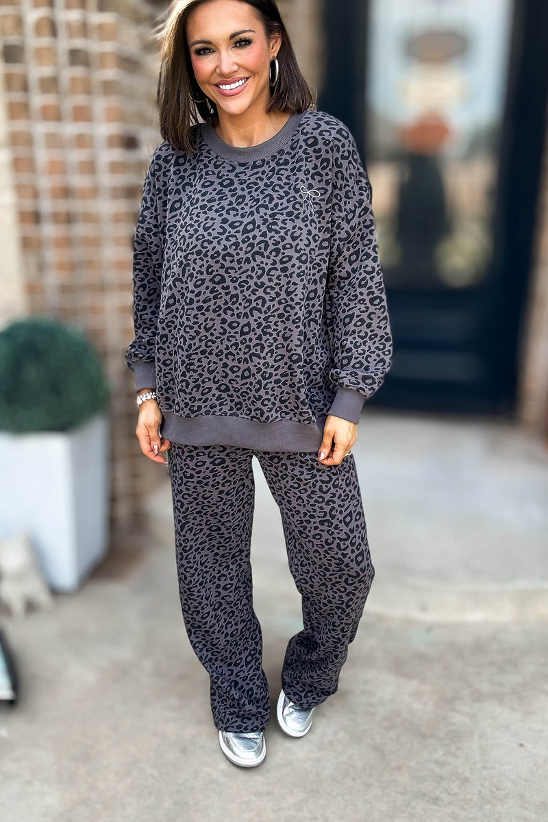 Le Lis Leopard And Bow Crew Neck Washed Sweatshirt