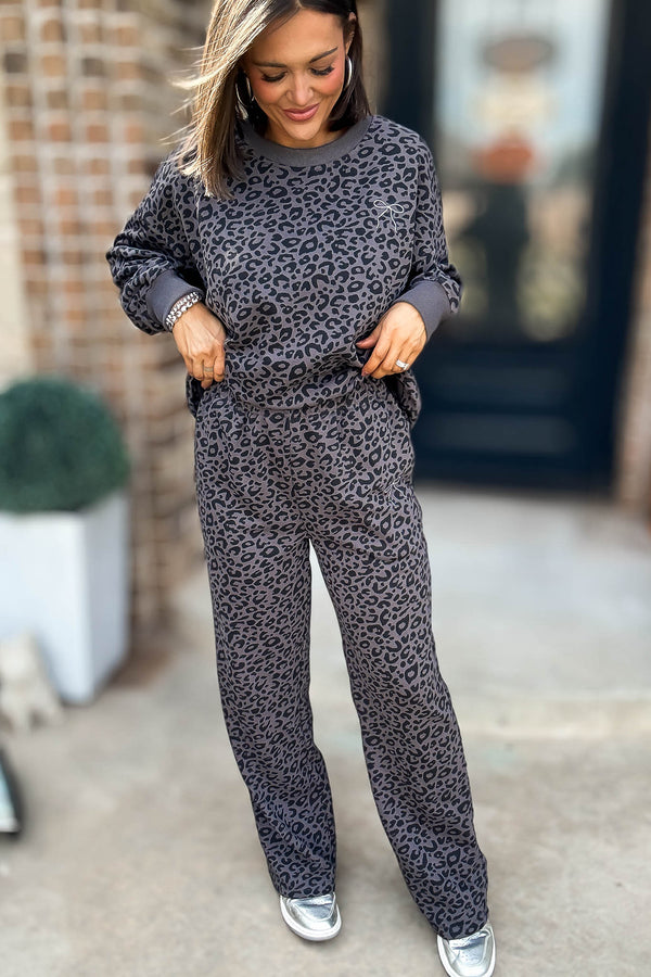 Le Lis Leopard And Bow Crew Neck Washed Sweatpants
