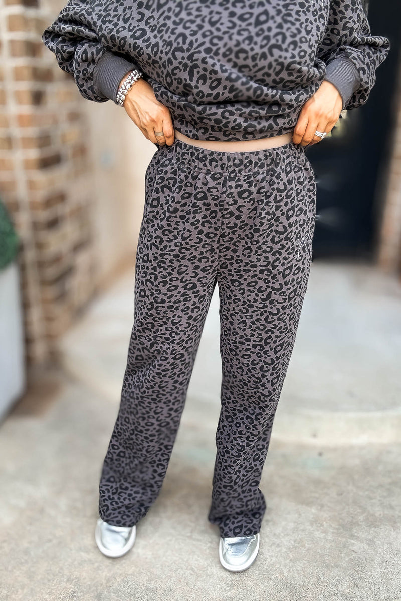 Le Lis Leopard And Bow Crew Neck Washed Sweatpants
