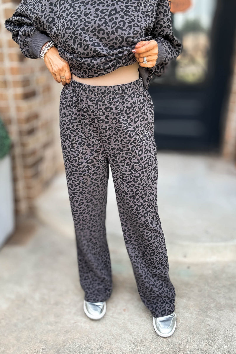 Le Lis Leopard And Bow Crew Neck Washed Sweatpants