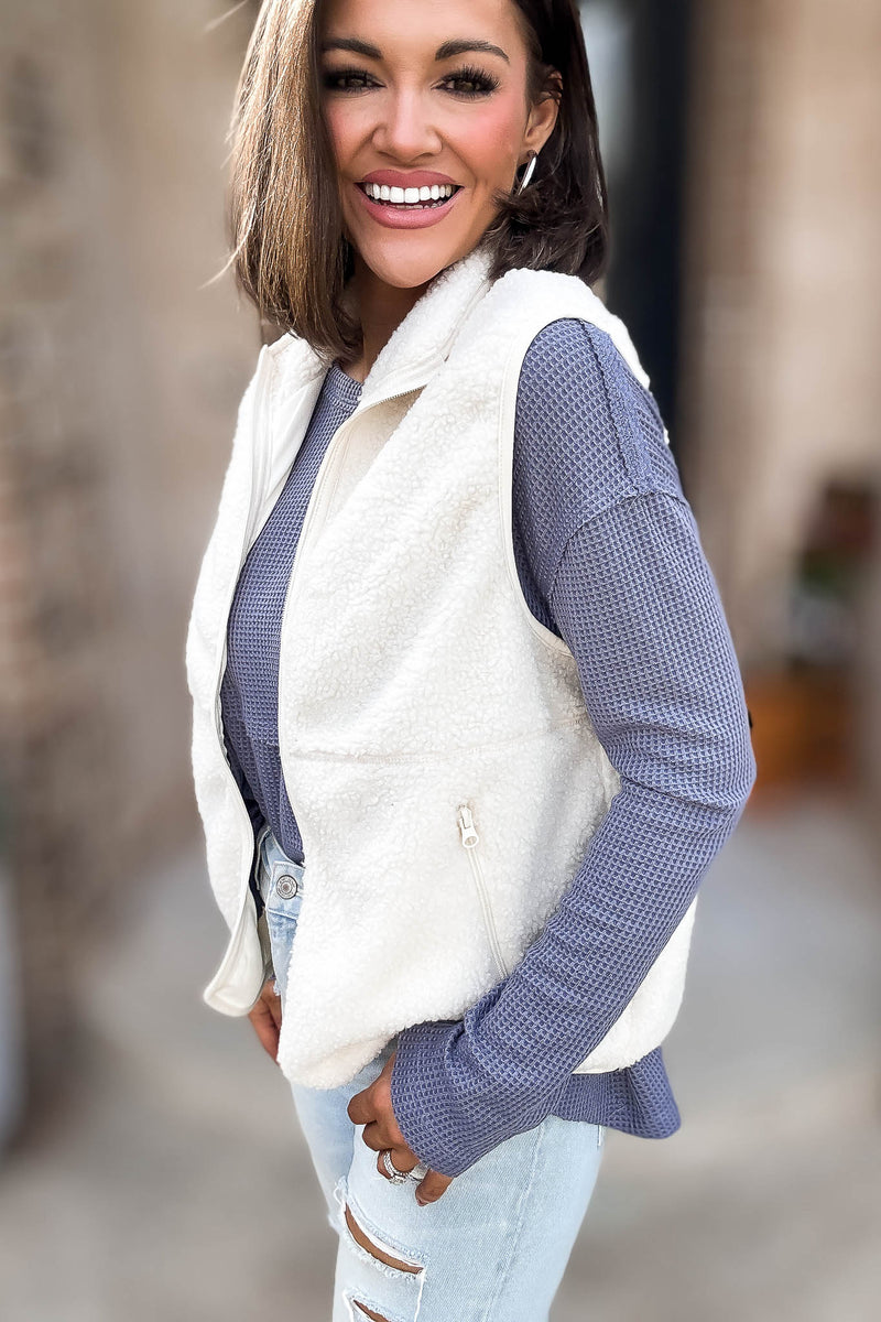 Le Lis Sleeveless Mock Neck Fleece Vest