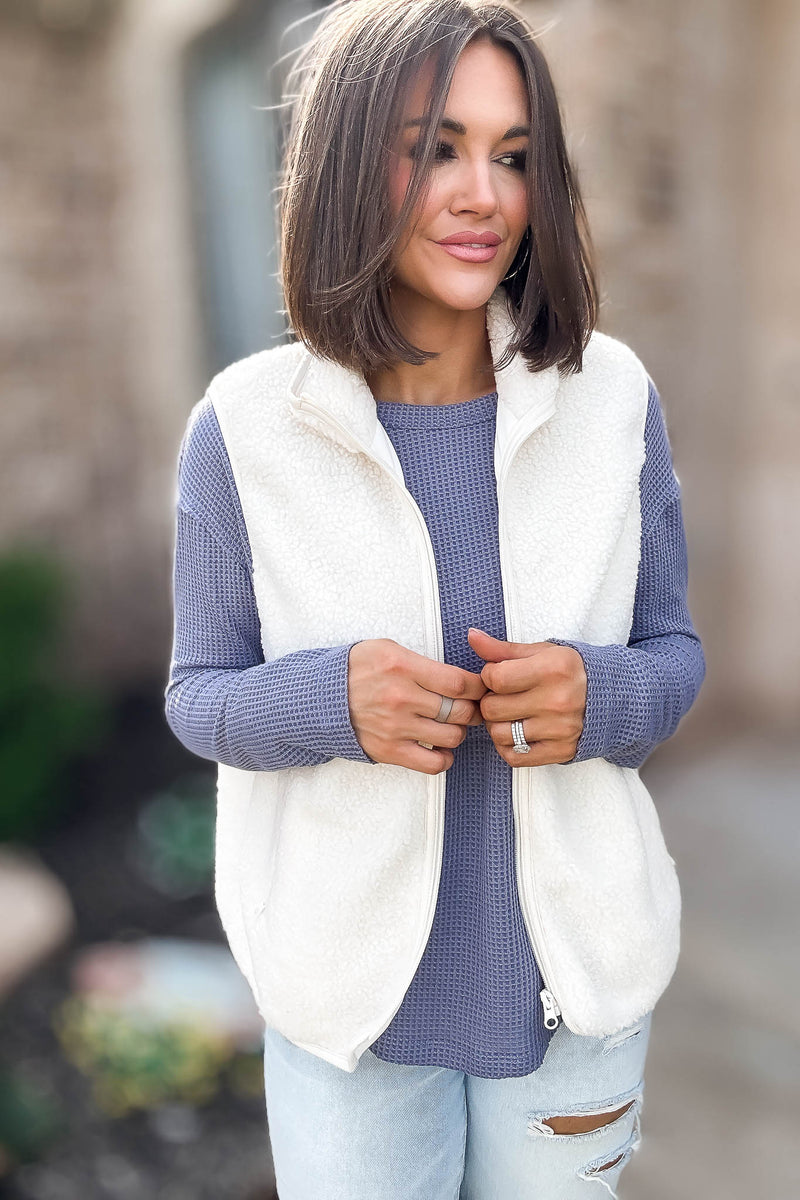 Le Lis Sleeveless Mock Neck Fleece Vest
