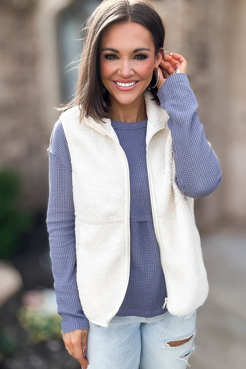 Le Lis Sleeveless Mock Neck Fleece Vest