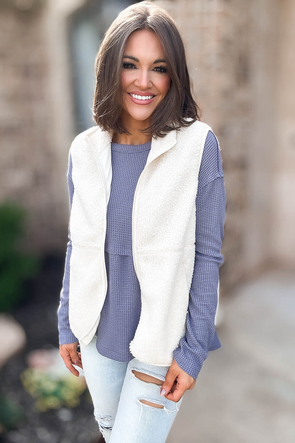 Le Lis Sleeveless Mock Neck Fleece Vest