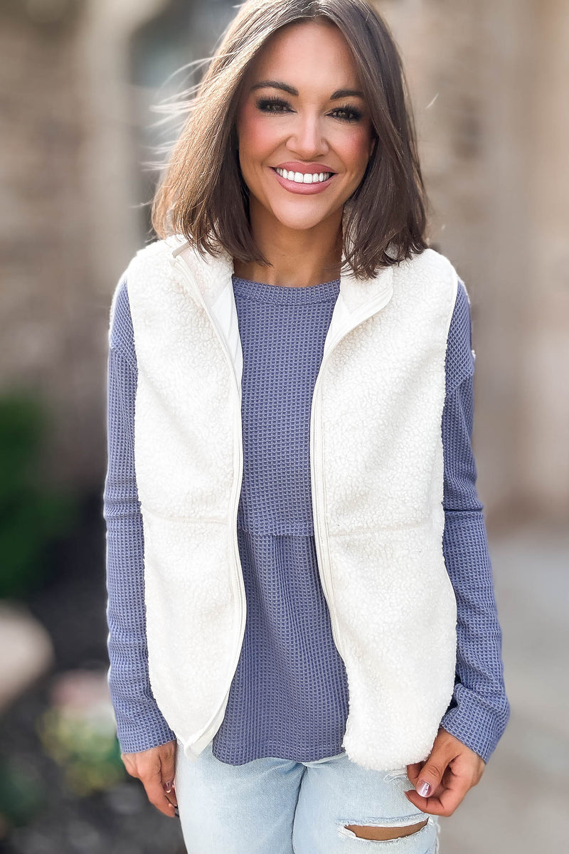 Le Lis Sleeveless Mock Neck Fleece Vest