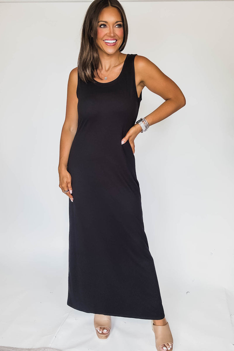 Sleeveless Black Flared Scoop Neck Maxi Dress