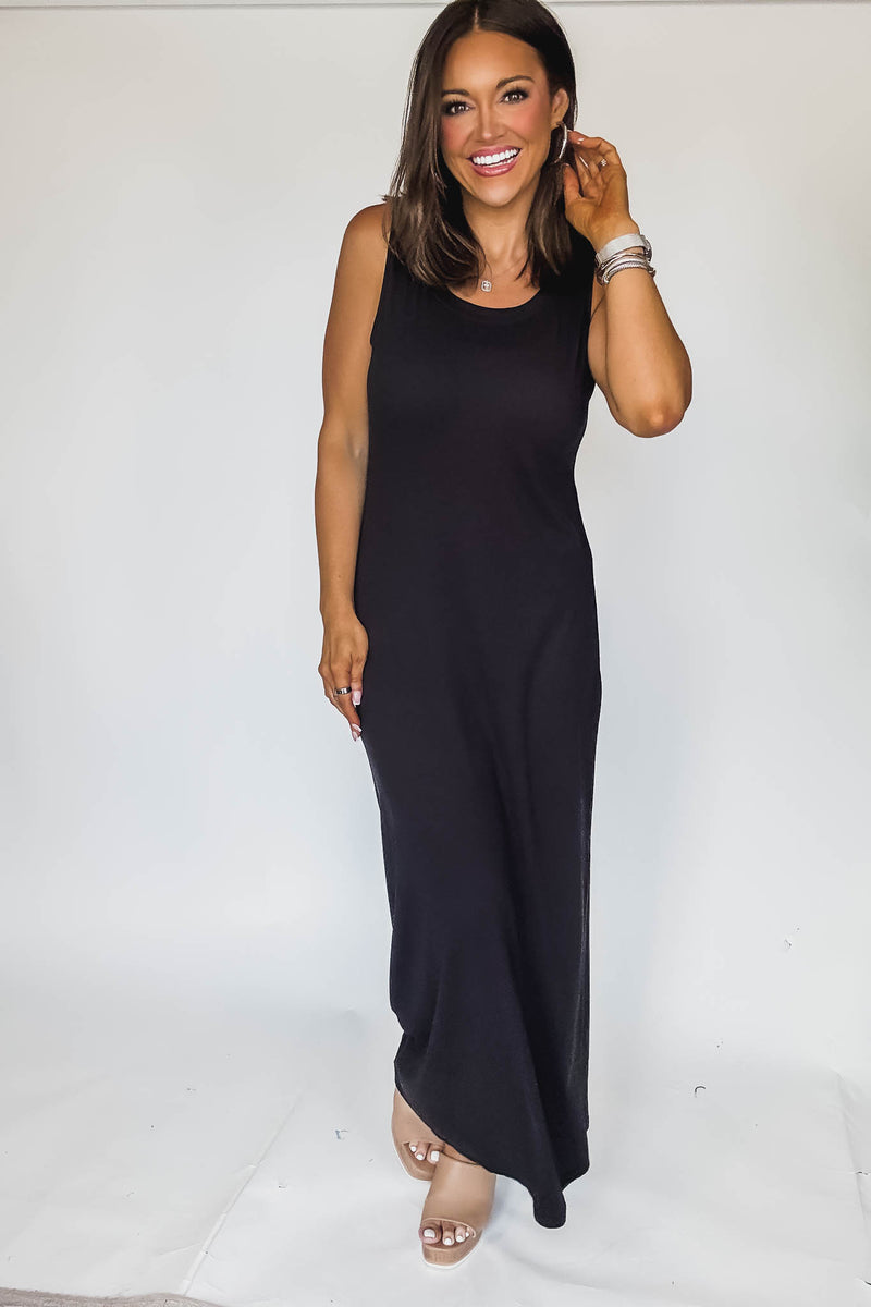 Sleeveless Black Flared Scoop Neck Maxi Dress
