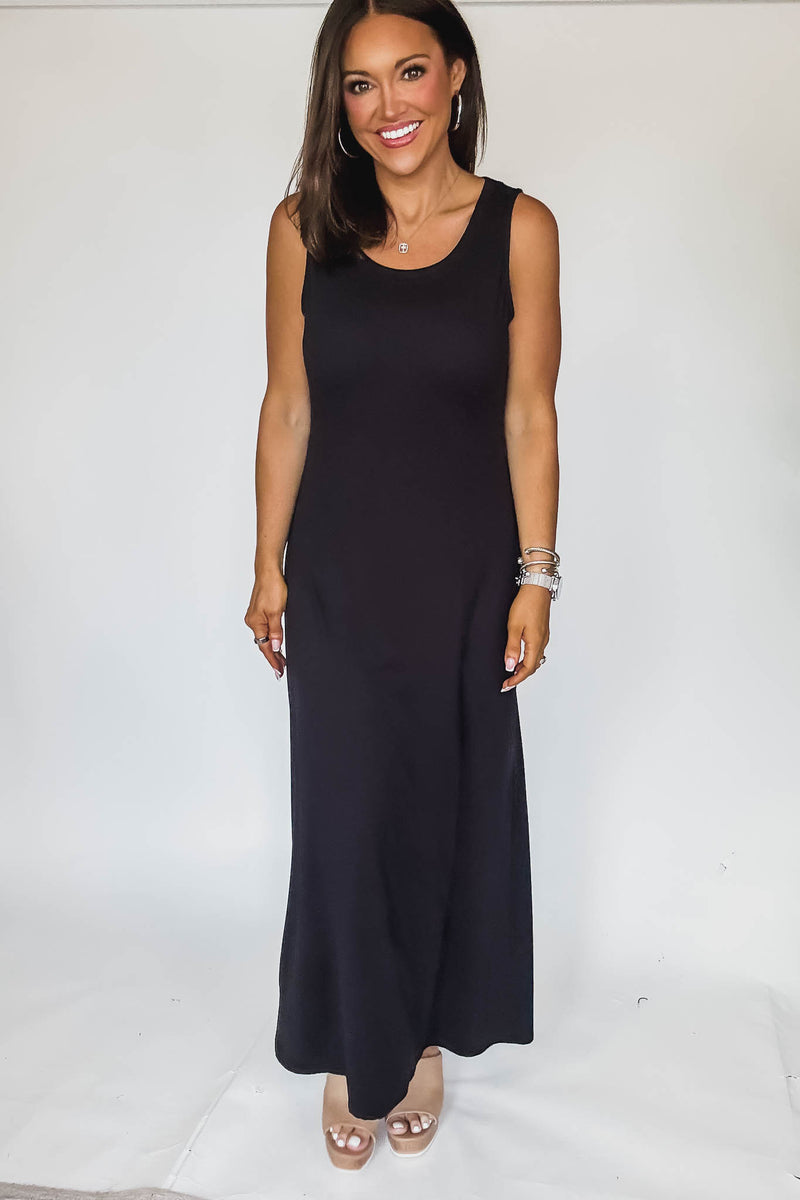 Sleeveless Black Flared Scoop Neck Maxi Dress