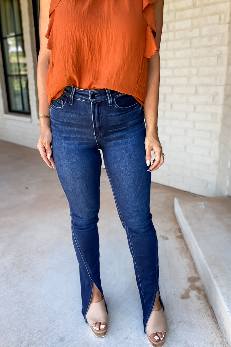Flying Monkey High Rise Slim Straight W/Slit