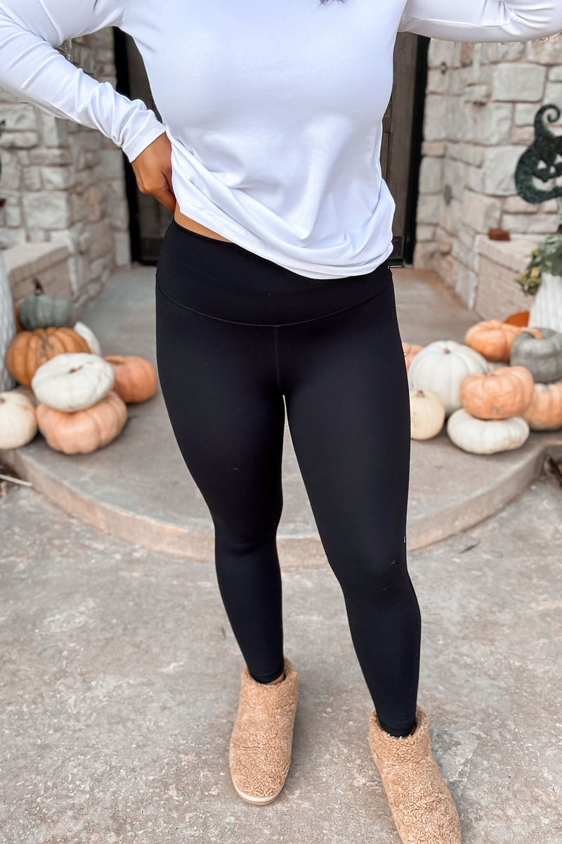 Tapered Black Band Solid Leggings with Back Pockets