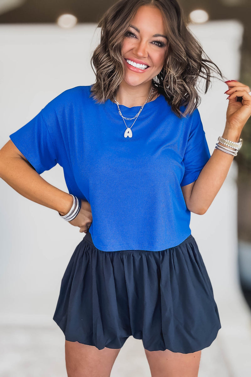 RIBBED CLASSIC BLUE ROUND-NECK CROP BOX TEE