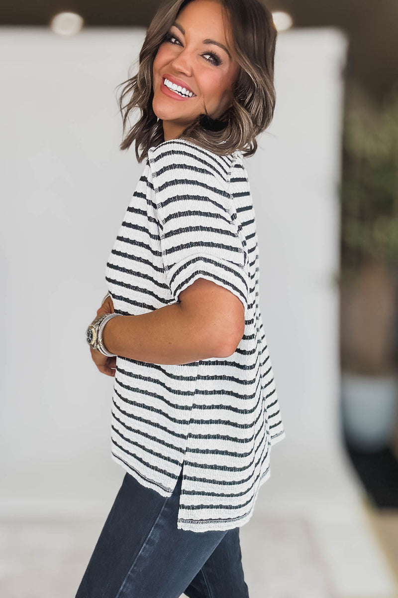 STRIPE BLACK JACQUARD ROUND-NECK BOX TEE