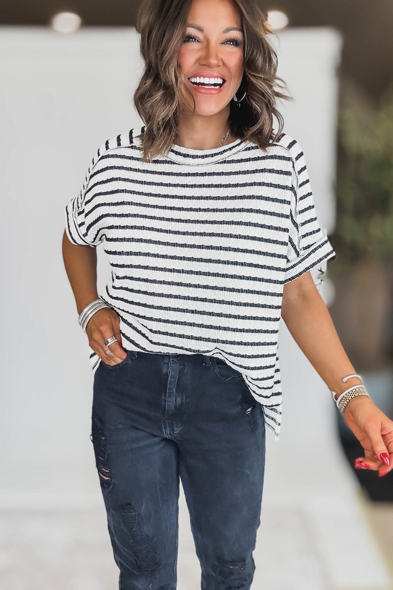 STRIPE BLACK JACQUARD ROUND-NECK BOX TEE
