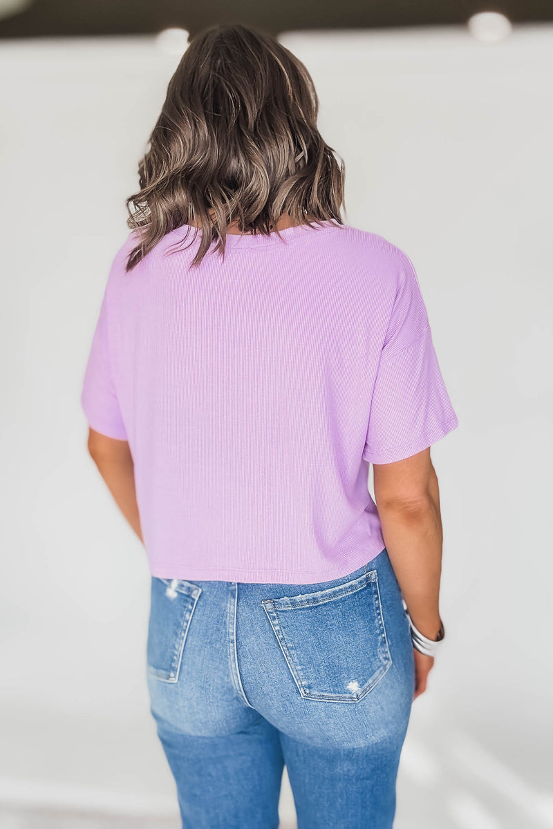 RIBBED LAVENDER ROUND-NECK CROP BOX TEE