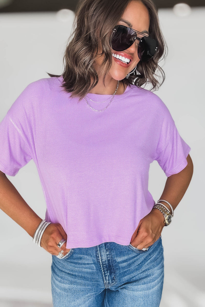 RIBBED LAVENDER ROUND-NECK CROP BOX TEE