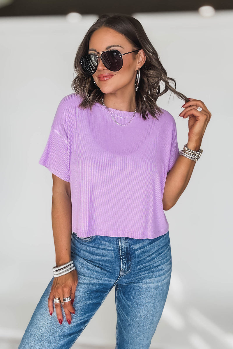 RIBBED LAVENDER ROUND-NECK CROP BOX TEE