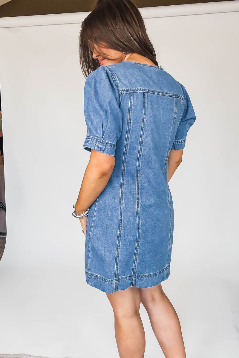 Mable DENIM BUTTON DOWN SHORT SLEEVE MINI DRESS – Stella Rae's Mable DENIM BUTTON DOWN SHORT SLEEVE MINI DRESS – Stella Rae's