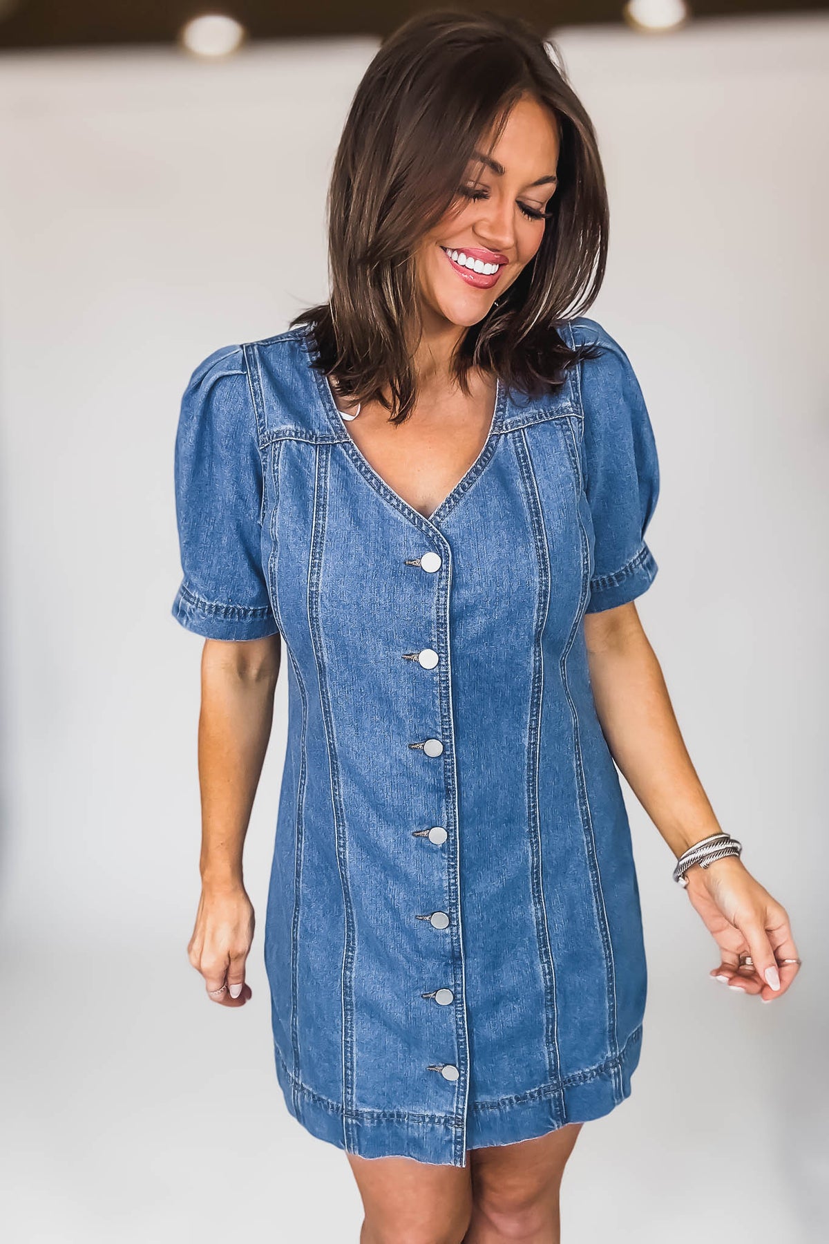 Mable DENIM BUTTON DOWN SHORT SLEEVE MINI DRESS – Stella Rae's