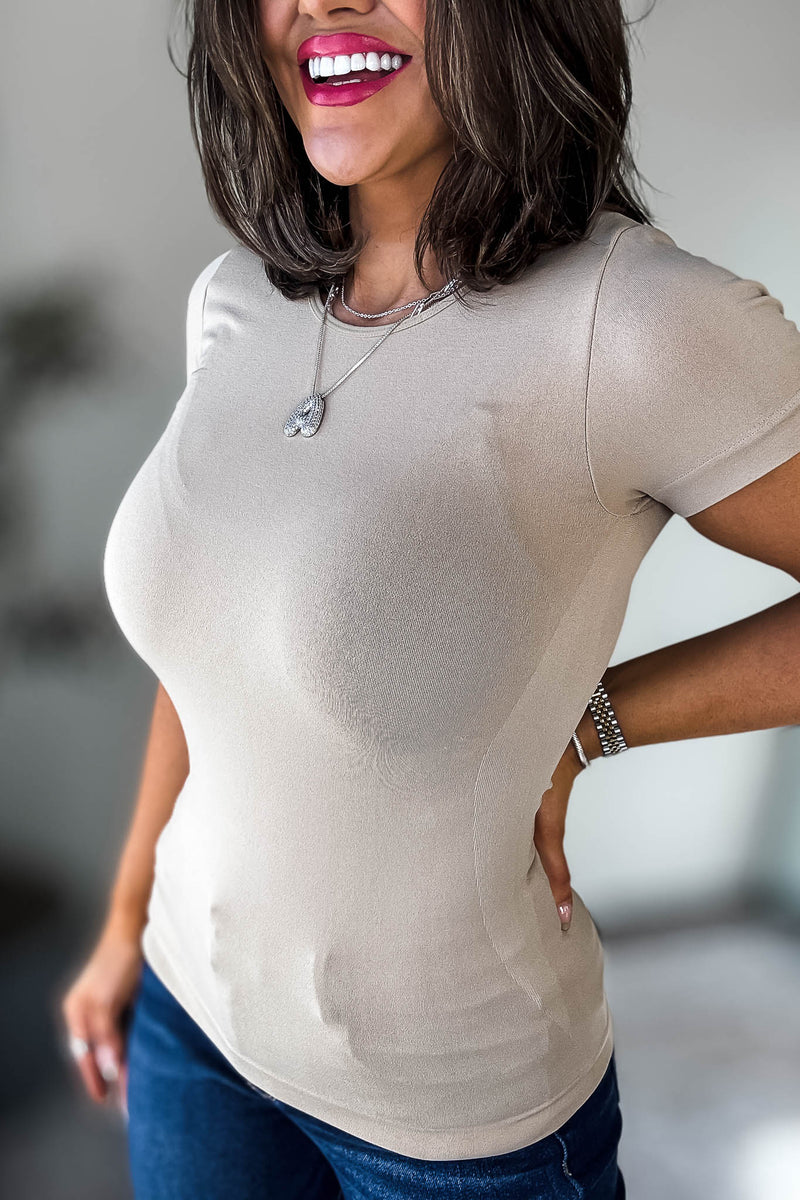 Seamless Round Khaki Neck Short Sleeve Top