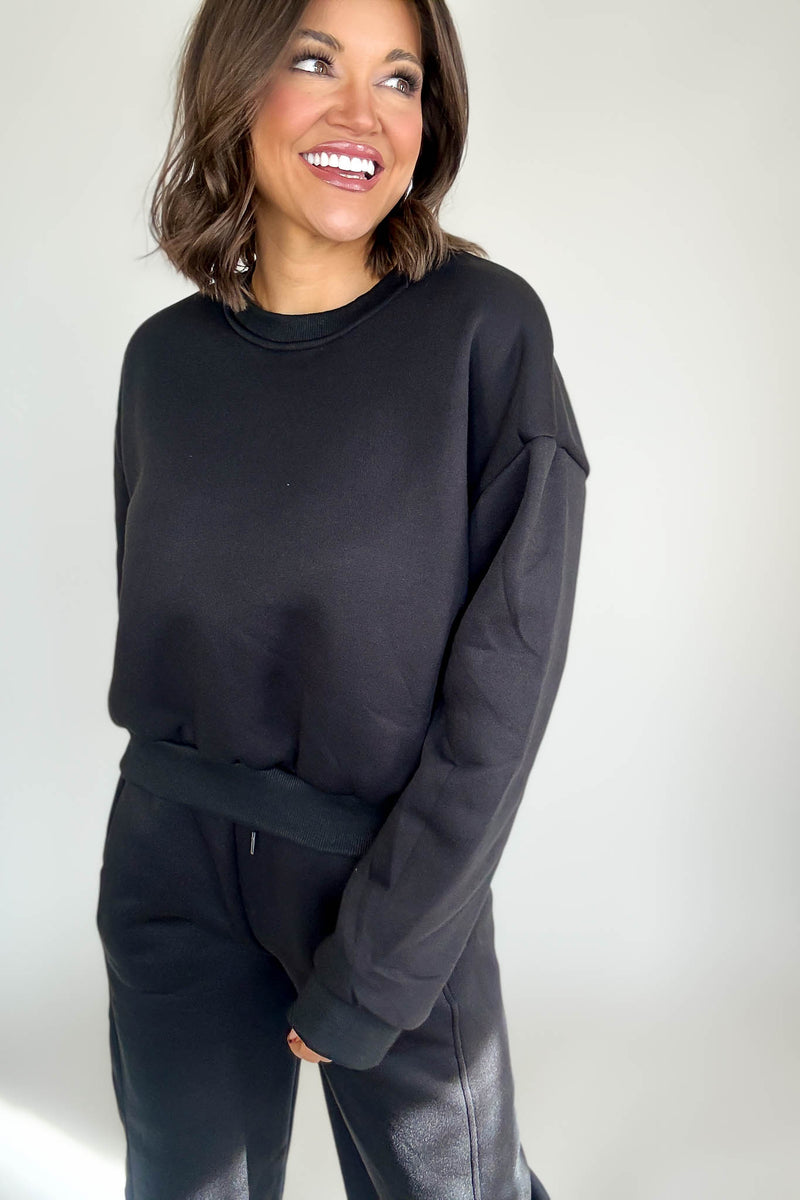 Cozy Black Sweatshirt Top