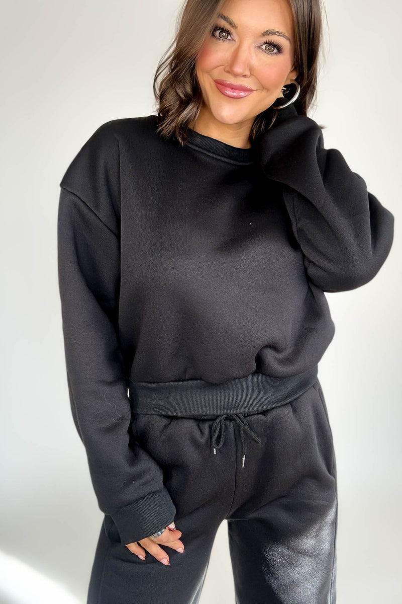 Cozy Black Sweatshirt Top