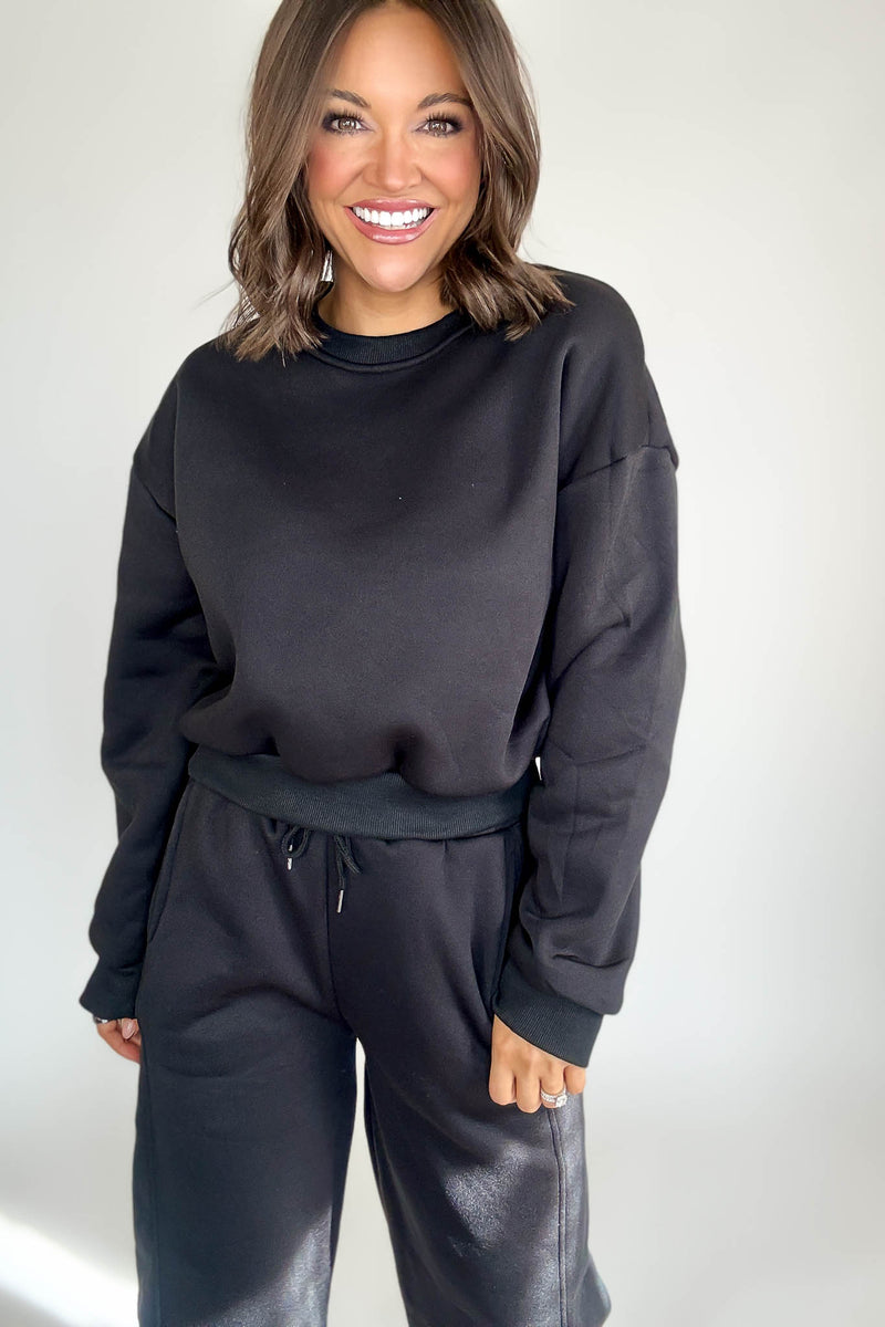 Cozy Black Sweatshirt Top