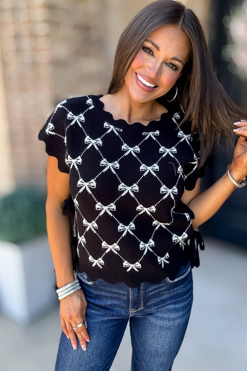 Black Bow Pattern Short Sleeve Side Tie Knit Pullover