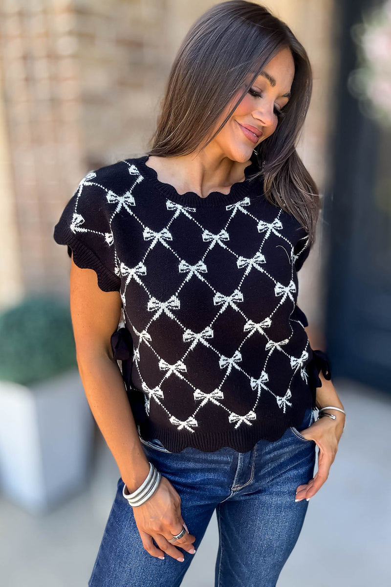 Black Bow Pattern Short Sleeve Side Tie Knit Pullover