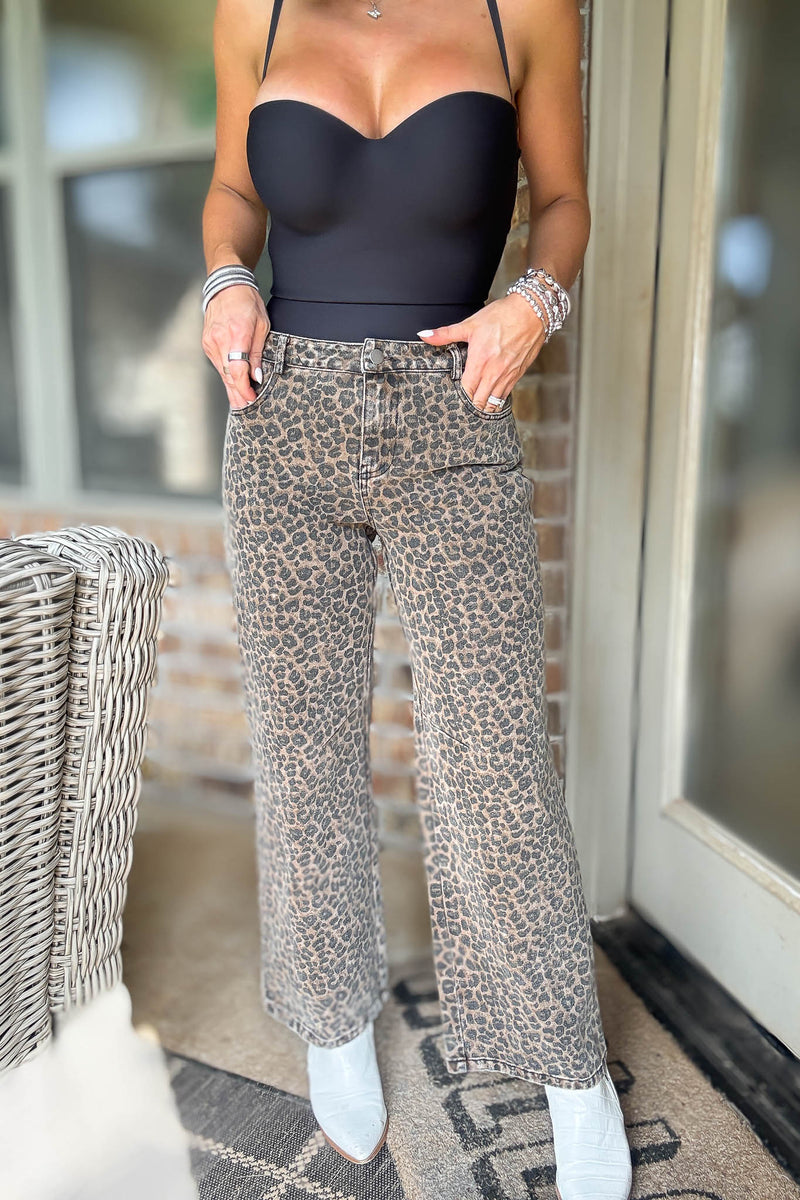 Le Lis Mid-rise Leopard Print Boyfriend Jeans