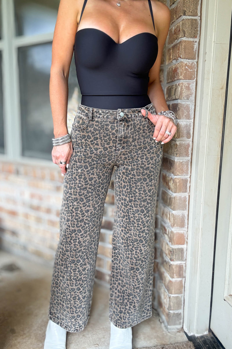 Le Lis Mid-rise Leopard Print Boyfriend Jeans