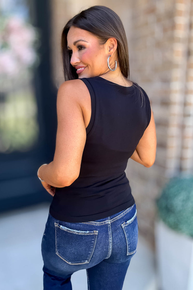 Love Tank Black Seamless Round Neck Tank Top