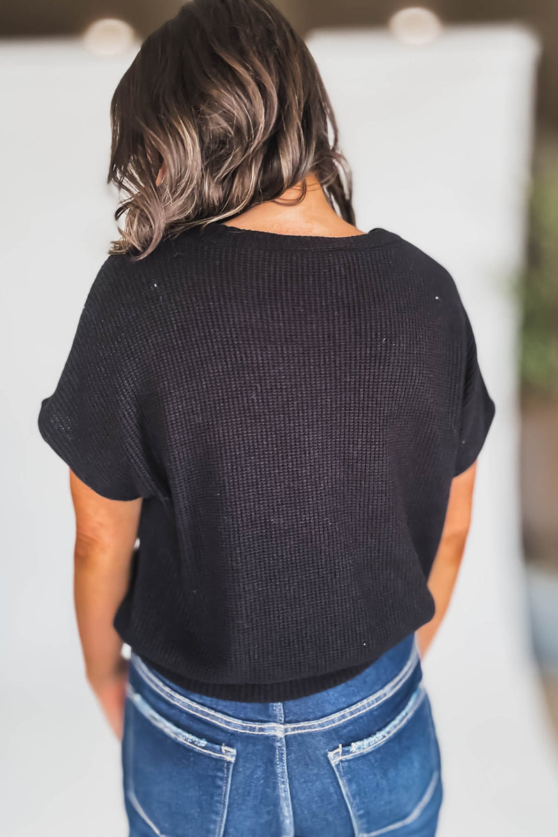 Round Neck Black Banded Botton Short Sleeve Sweater
