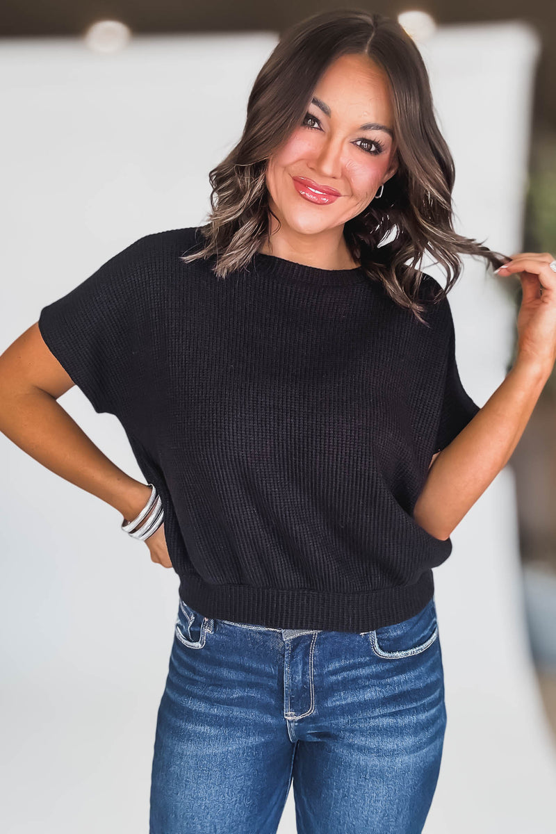 Round Neck Black Banded Botton Short Sleeve Sweater
