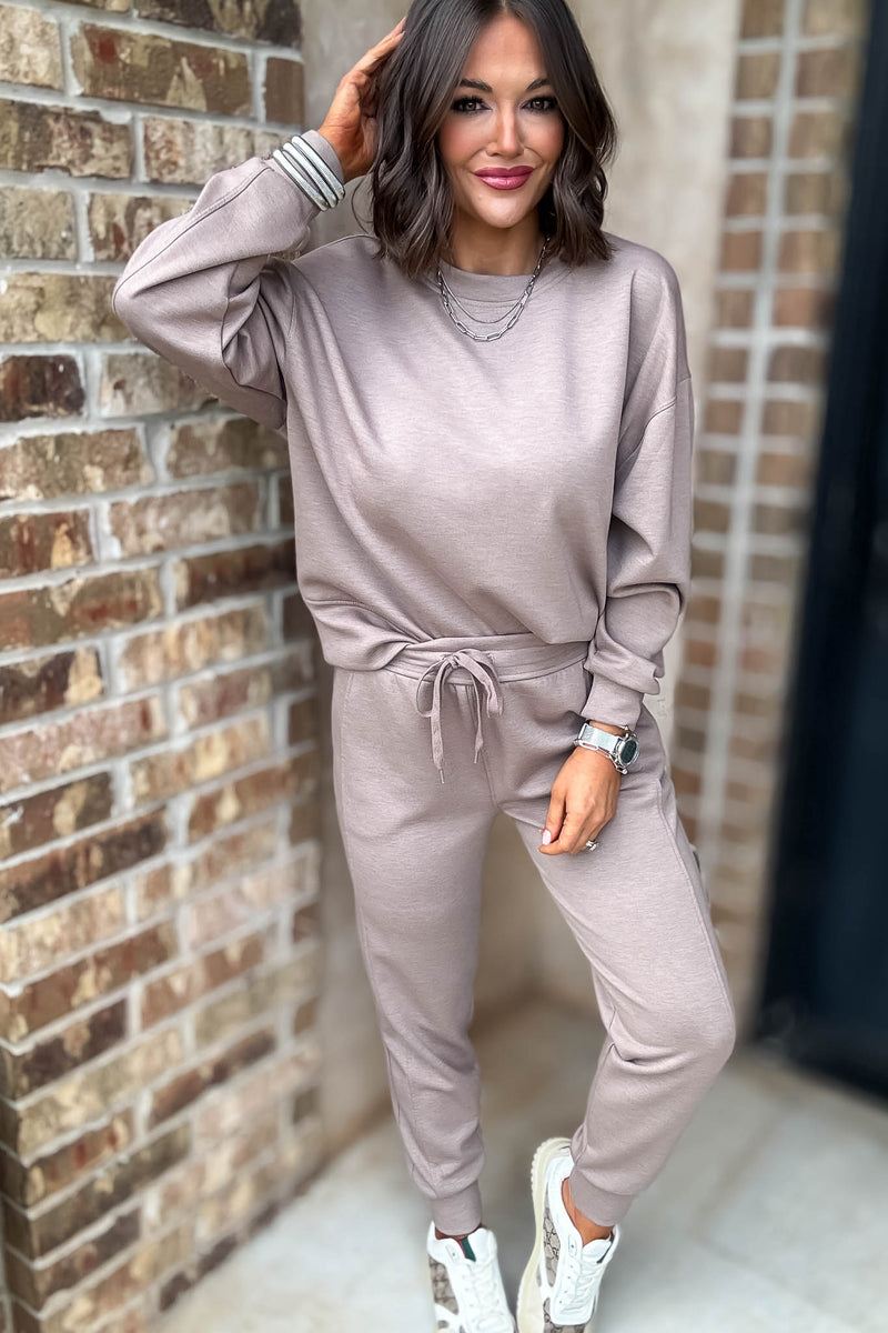 Crew Neck Cocoa Scuba Crewneck Pullover