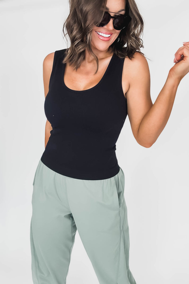 Classic Seamless Black Ribbed Tank Top