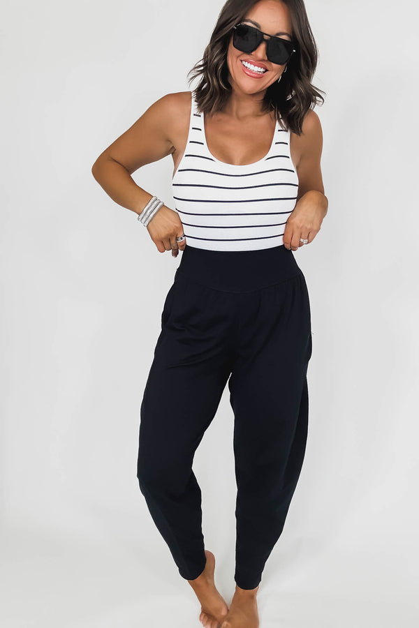 Venice Black Flow Barrel Active Pants