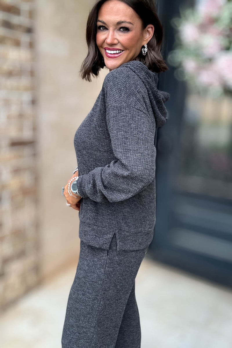 Ribbed Black Hoodie Pullover