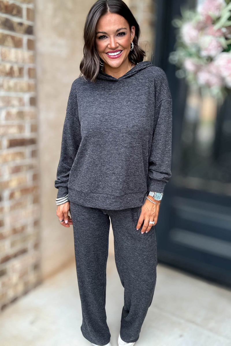 Ribbed Black Hoodie Pullover