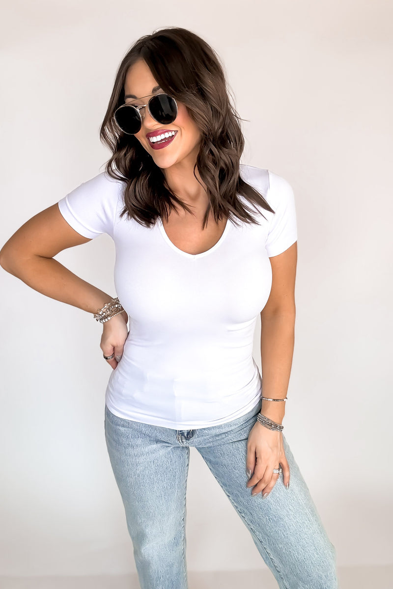 Must Have White Seamless V Neck Short Sleeve Top